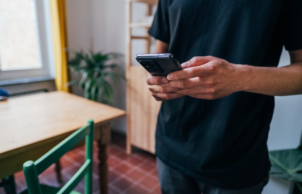 How reliable are mass notification systems in the event of an emergency?